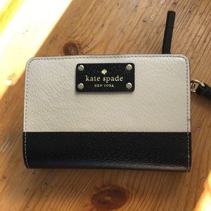 Kate Spade Black and Cream Wallet